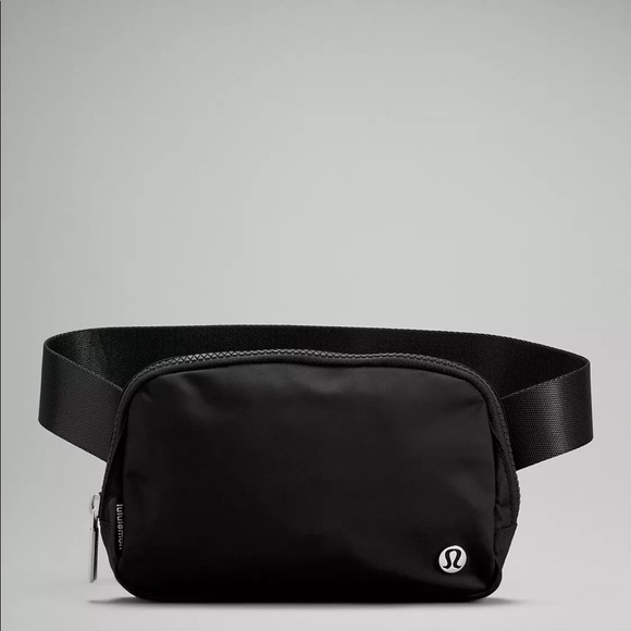 lululemon athletica Handbags - LULULEMON EVERYWHERE BELT BAG